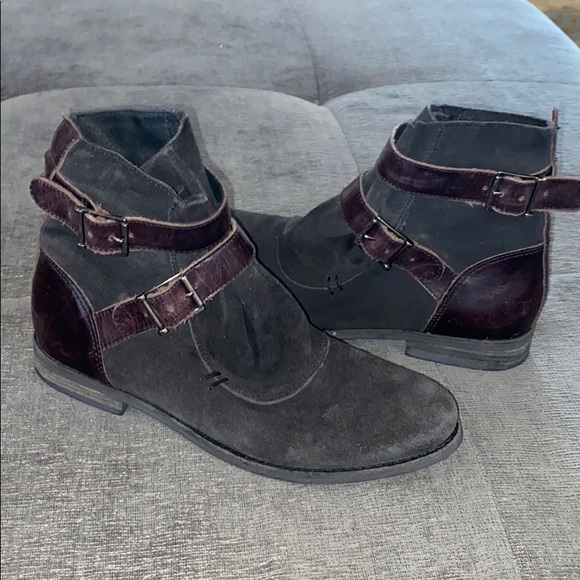 Suede Booties Size 9.5 - Picture 1 of 4